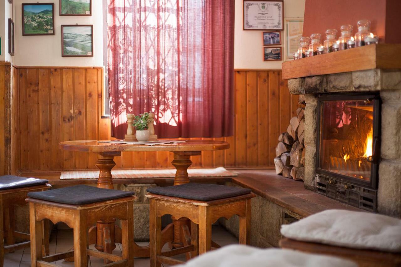 Prazdninovy Dom Eliska*** Villa Frivaldnádas Kültér fotó