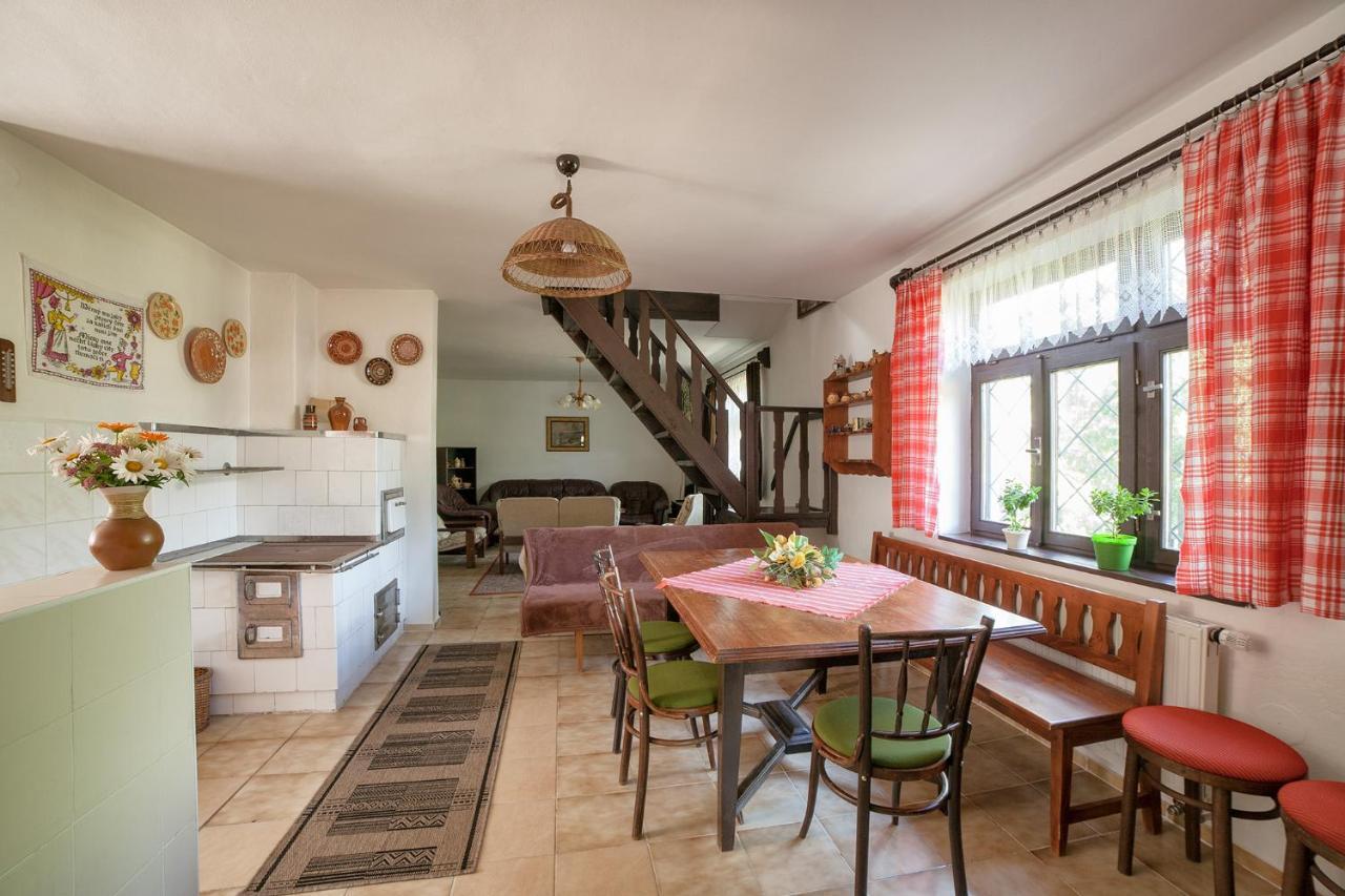 Prazdninovy Dom Eliska*** Villa Frivaldnádas Kültér fotó