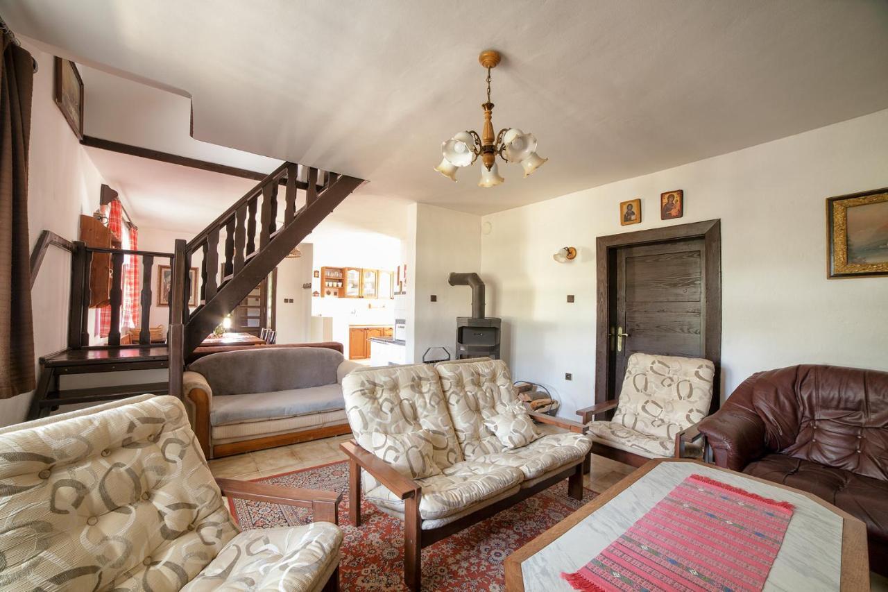 Prazdninovy Dom Eliska*** Villa Frivaldnádas Kültér fotó