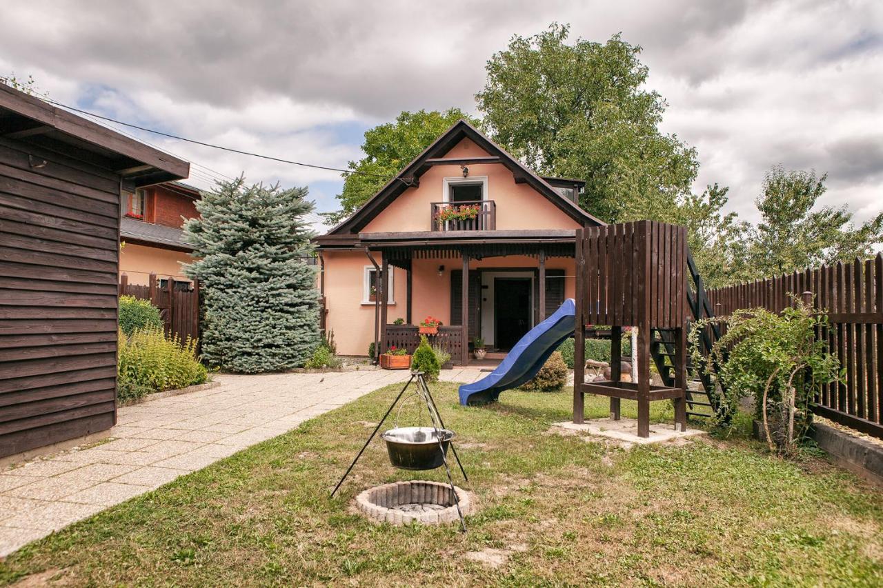 Prazdninovy Dom Eliska*** Villa Frivaldnádas Kültér fotó